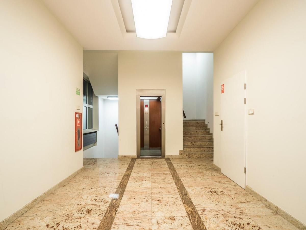 Majestic Residence -150M2 With Iconic Market Square View As Home Apartamenty R506 Wrocław Eksteriør billede