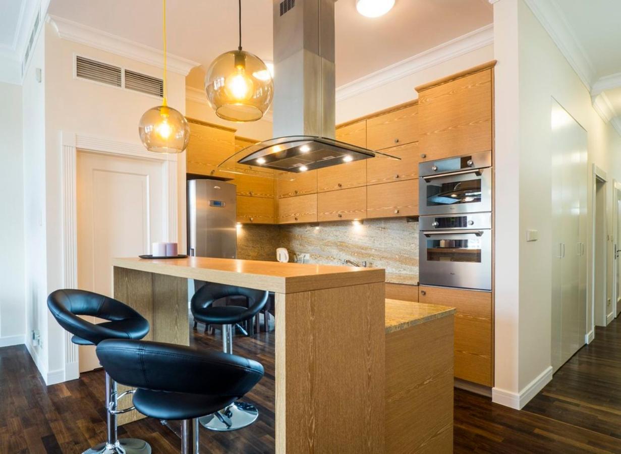 Majestic Residence -150M2 With Iconic Market Square View As Home Apartamenty R506 Wrocław Eksteriør billede
